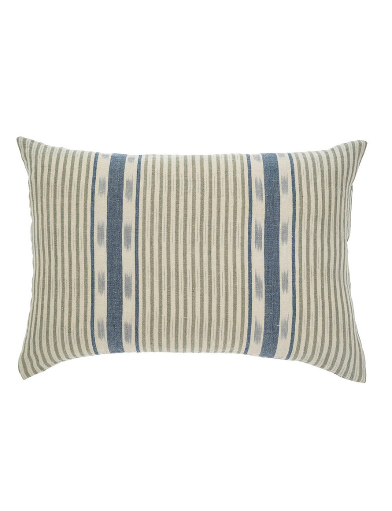 Lia Pillow
